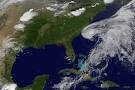 Subtropical Storm Beryl: Dixie beachgoers batten down for big ...