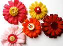 How to :: Loopy Felt Flower by Sister Diane | Craft Leftovers