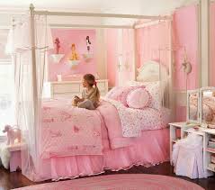 Kamar tidur anak perempuan barbie | Desain Properti Modern