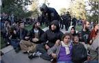Police Pepper-Spray Seated Protesters At UC Davis [