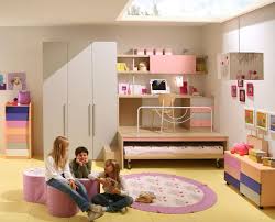 أجمل غرف نوم للأطفال... - صفحة 5 Images?q=tbn:ANd9GcQB0LiEuGd_mCLNwrgz9lBnodO2A-u82vHfRZKIEXAvckyGvzwPYg