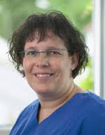 Daniela Röhl, Zahnmedizinische Fachassistentin, wird Sie am Empfang begrüßen ...