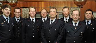 Sie leiten die Haltinger Abteilung der freiwilligen Feuerwehr: Philipp Kaufmann, Thomas Ziereisen, Lukas Eggs als stellvertretender Abteilungskommandant, ... - 55286977