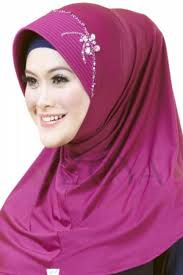 Aneka Jilbab Terbaru untuk Bersantai