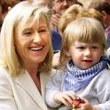 Lafontaines Ehefrau Christa Müller ärgert die Linke mit ihrem konservativen ... - image