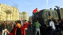 لقطات معبره من ميدان التحرير فى مصر Images?q=tbn:ANd9GcQOtw7WZo-m4f8fM6KY18iJ0cNqENsa-utt1mFZiSv3sc7zExMF8HnxjDun