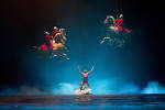 Movie Review: Cirque Du Soleil: Worlds Away - 3D Captures.