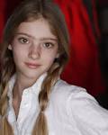 Willow Shields | Be Creative , Be DIY