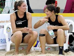 Marie Dinkelacker und Britta Steffens sind Landesmeisterinnen im Beachvolleyball.