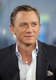 Displaying <15> Images For Daniel Craig.
