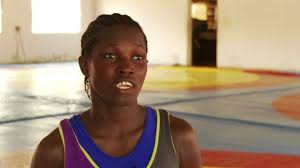 Isabelle Sambou : la lutte dans le sang… | Africa Top Sports - a