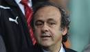 Michel Platini, UEFA-Präsident, setzt sich gegen die Einführung der ...