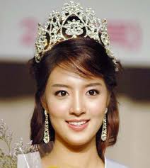 Passing the Miss Korea torch studded tiara » Dramabeans » Deconstructing korean dramas and kpop culture - misskorea_jang2