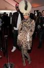 Grammys 2011: Nicki Minaj takes to the red carpet animal-style ...