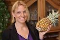 Was hat Moderatorin Okka Gundel (34) mit der Ananas vor?