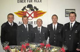 Klaus Wingerath, Michael Faustinelli und Sylvester Holzer wurden für 25-jährigen Dienst in der Bochinger Feuerwehrabteilung geehrt.