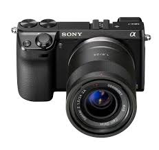 Mike\u0026#39;s CES 2012 Camera Wrap-Up and Predictions - Sony-Alpha-NEX-7-Front-Down-600x565