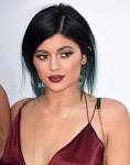 KYLIE JENNERs Makeup at the 2014 American Music Awards | POPSUGAR.