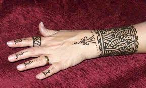 Henna Tattoo Airbrush