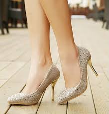 sepatu-high-heels gambar di Toserba Online