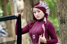 IGO Foto Wanita Cantik Asli Indonesia Yang Menggunakan Hijab ...