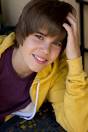 JUSTIN BIEBER Biography | JUSTIN BIEBER Pictures and News