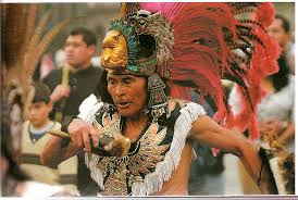 A Lima, la capitale del Perù, gli sciamani in azione contro la profezia Maya. Images?q=tbn:ANd9GcR_qaqPcIUfCLMDvNkMryzz1zH3HqLW3K_6j2RqjN18V69HEp8V
