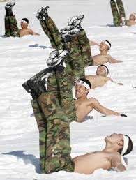  بالصور تدريب عسكري قاسي جدا Images?q=tbn:ANd9GcRrfTvTLA-dcvqoSWjVf1_rINJFknkntql0nOqnuQCMA4jqYRLRKA