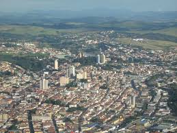 imagens das cidades dos brasileiros que nos visitam - Página 13 Images?q=tbn:ANd9GcRsJ5R9WHirEYwybcp0CXlUT5qmhPRrrEmI53bZtbgA9ah6ec0r