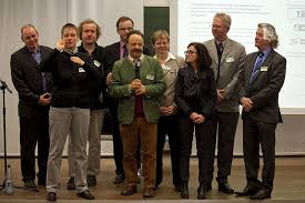 von links nach rechts: Ralph Raule (Gebärdenwerk Hamburg), Heike Leps (Gebärdensprachdolmetscherin), Andreas Kammerbauer (DSB), Robert Richard (Ministerium ...