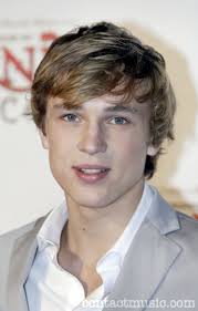 More photos of William Moseley - william_moseley_1239465704