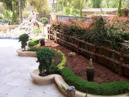 أحواض نباتات الزينة في الحديقة والشرفة... Images?q=tbn:ANd9GcSDCi_Fia_Qdq4Y6QOdPBRa0F7iMr-B5ICIOt77I5WtPNQ33K8p