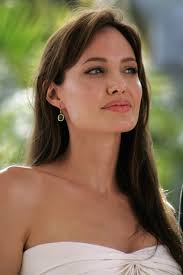 Biography of Angelina Jolie6