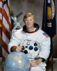 NASA Apollo 9 Astronaut - Russell Rusty Schweickart - nasa-apollo-9-astronaut-russell-rusty-schweickart-1665-p