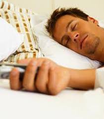   احذرو النوم بجوار الهواتف المحمولة لانه يسبب سرطان المخ Images?q=tbn:ANd9GcSXVCSMfROTBwUVF-Z6A3YgpcvC2qaWa3Y6gs51VylbtHf2B6--Pw