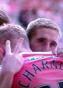 Sweary winner: Sam Tomkins gestures at Leeds fans - article-0-0D98985F00000578-987_306x423