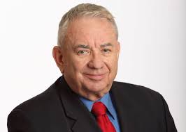 Tommy Thompson. Thompson&#39;s financial disclosure filings show he was paid $771,000 last year by Akin Gump. He was a partner there for nearly seven years, ... - TommyThompsoncampaignphoto