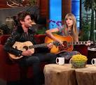 ZAC EFRON AND TAYLOR SWIFT talk Lily Collins and relationship ...