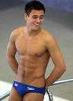 Tom Daley Gay Rumors: Diver Seeks Fashion Advice From One ...