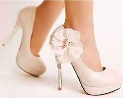 Beautiful Wedding Shoes ~ would love in a light blue or a dark ...