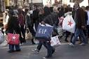 BLACK FRIDAY DRAWS CROWDS, BUT SPENDING IN DOUBT | Reuters