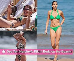 See Teri Hatcher's Bikini Body on the Beach in Hawaii!