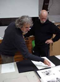 Carsten Gille in seinem Atelier mit Peter Weydemann. CARSTEN GILLE. Carsten Gille, 1959 in Berlin geboren, ...