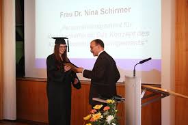 v.l.: Dr. Nina Schirmer, Univ.-Prof. Dr. Peter Krebs. Aktualisiert via XIMS am 20.6.2012, von D.Schumann - schirmer
