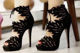 black-shoes-design - Life n Fashion