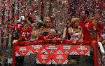 Bobby Hull Photos - Chicago Blackhawks Victory Parade - Zimbio