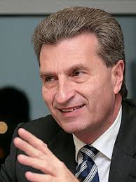EU-Kommissar <b>Günther Oettinger</b>. Nach Brüssel entsorgte Politiker glänzen <b>...</b> - 220px-Guenther_h_oettinger_2007-portrait