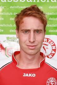 Mittelfeldspieler Stefan Hoffmann war in der letzten Saison unumstrittener Stammspieler bei der Fortuna. Nach der Saison 2008/2009 hoffte er auf das Angebot ...