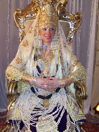 العروس الجزائرية Images?q=tbn:ANd9GcTcIJyP19YP4dlced2Ah6Hlbk1DOP5wL6PIEgf_EkQ10WeDxxFeuA