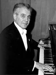 Altmann war in diesen Jahren u. a. Chefpianist beim Bayerischen Rundfunk und stand in ungemein hohem Annsehen. Die aufbewahrten Aufnahmen mit Hans Altmann ...